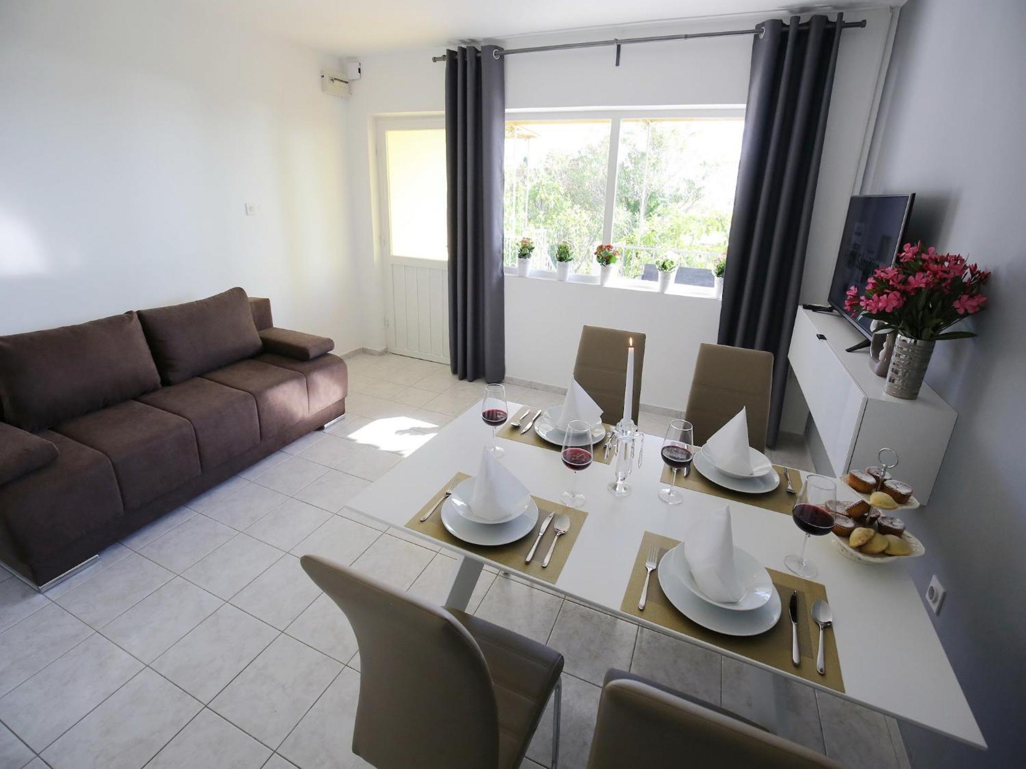 Scenic Holiday Home In Bibinje Near Sea 외부 사진