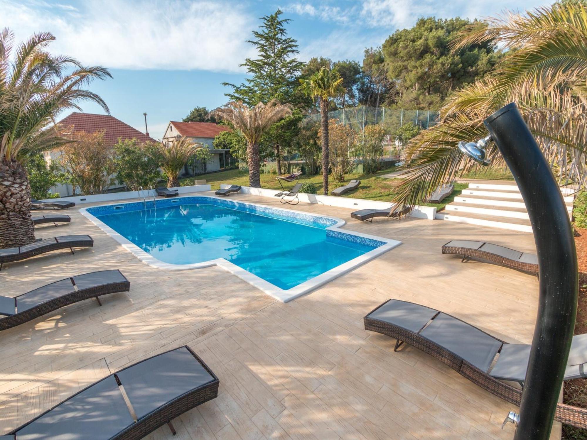 Scenic Holiday Home In Bibinje Near Sea 외부 사진