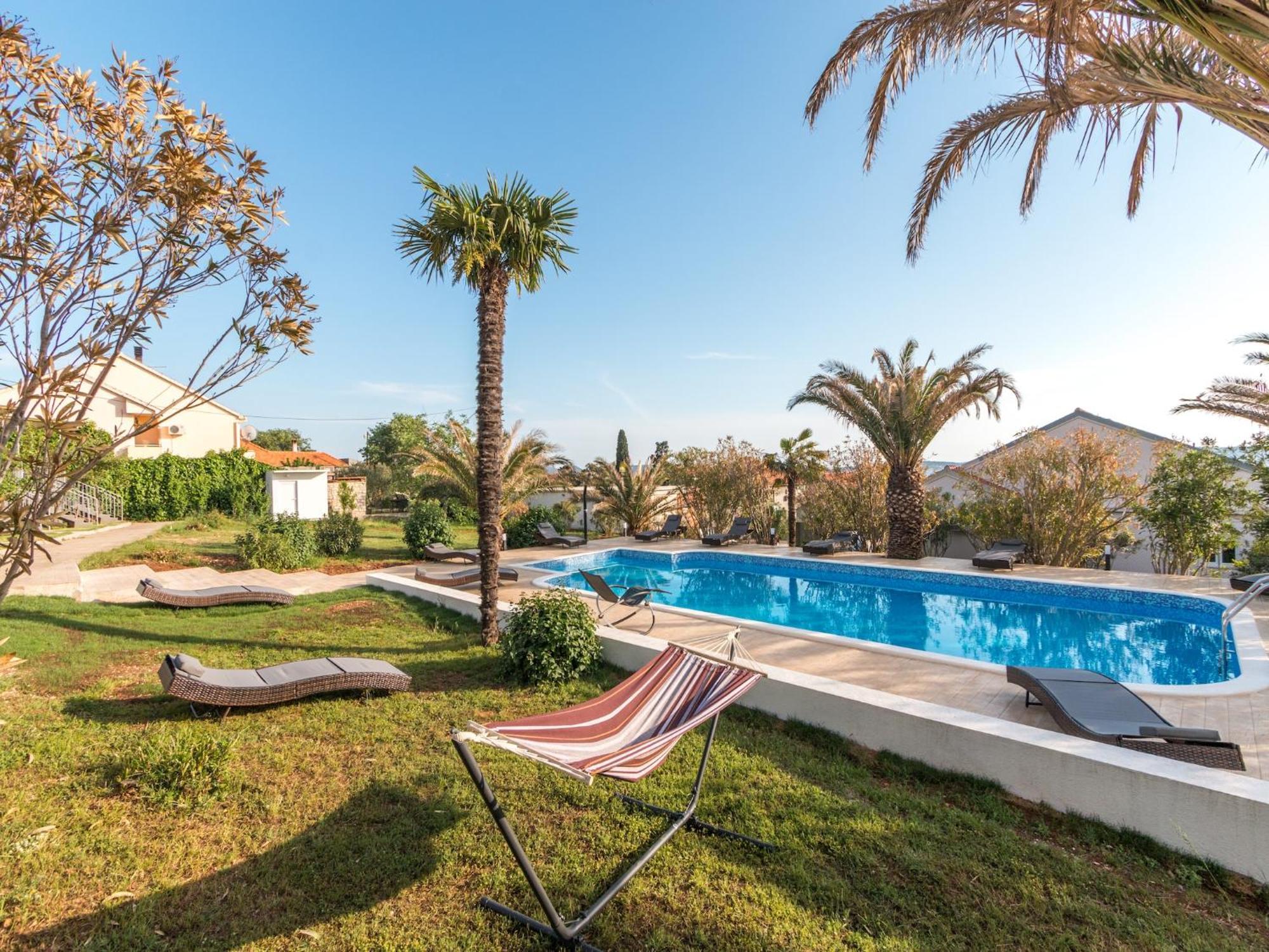 Scenic Holiday Home In Bibinje Near Sea 외부 사진