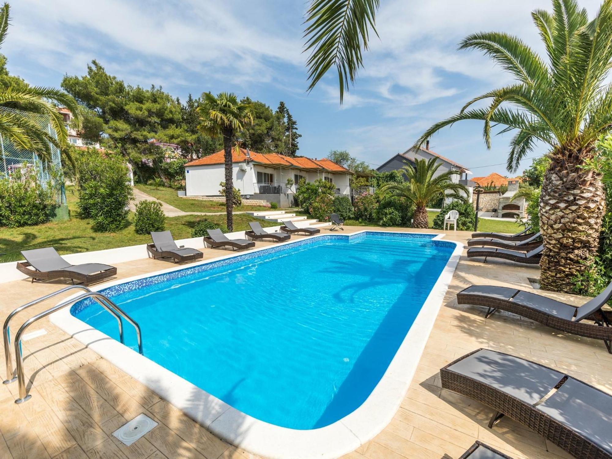 Scenic Holiday Home In Bibinje Near Sea 외부 사진